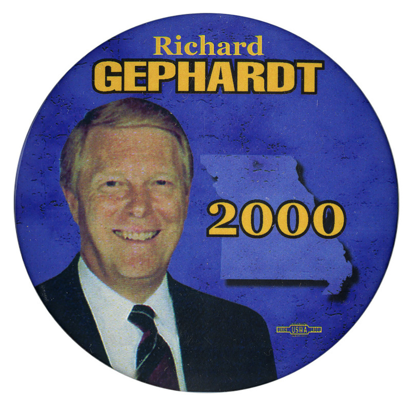 Round, blue button with an outline of the state of Missouri and a color photograph of Richard Gephardt. Yellow text reads "Richard GEPHARDT 2000"