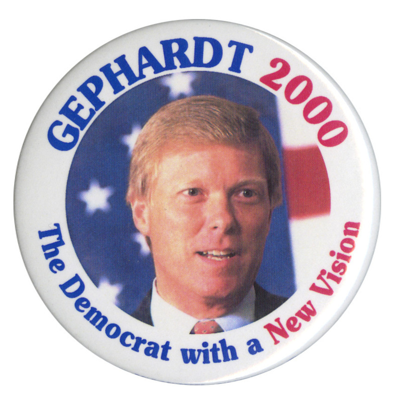 Round button with a white border and a color photograph of Richard Gephardt in the center. Blue and red text reads "GEPHARDT 2000 The Democrat with a New Vision"