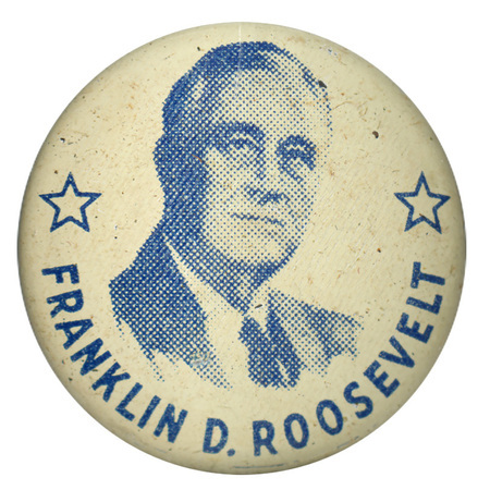 Round, off-white button with a grayscale portrait of Franklin D. Roosevelt. Two blue-bordered stars are on either side of the portrait, and blue text below the portrait reads "Franklin D. Roosevelt". 