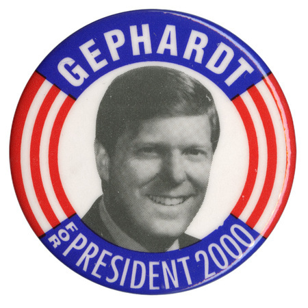 Round button with a border of solid blue and red and white stripes. In the center is a black and white photograph of Richard Gephardt. White text reads "GEPHARDT FOR PRESIDENT 2000"