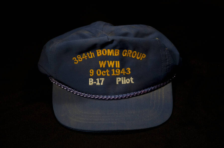 Blue hat detailing the bomber group of calnon. 384th.