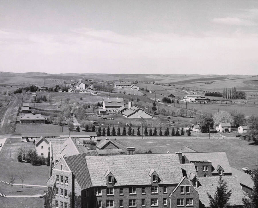 1940 panoramic photograph of University farms. View over Brink Hall. Donor: Publications Dept. [PG1_001-05]