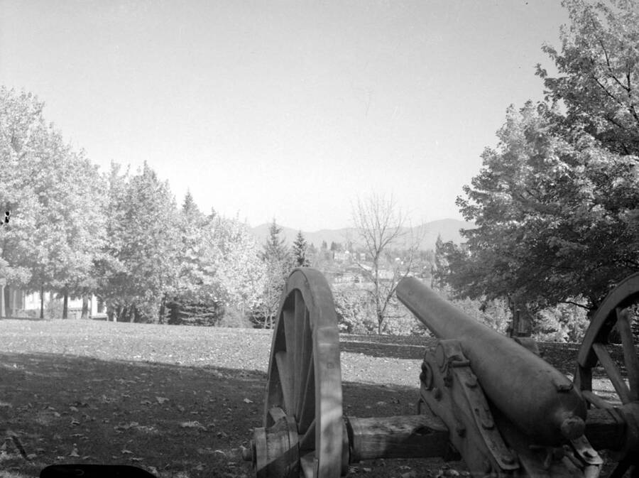 Cannons, University of Idaho (1894-193?). [100-7]