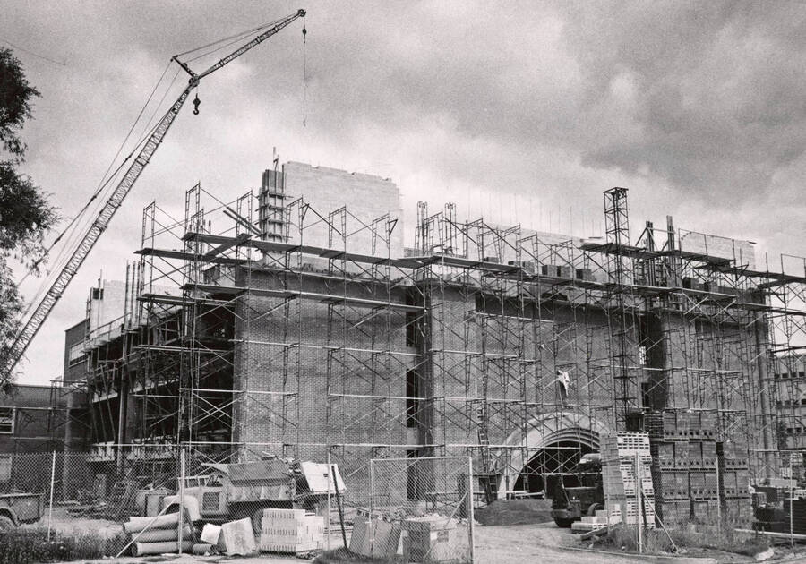 Agricultural Science Building, University of Idaho. 1974 addition. Construction. [111-14]