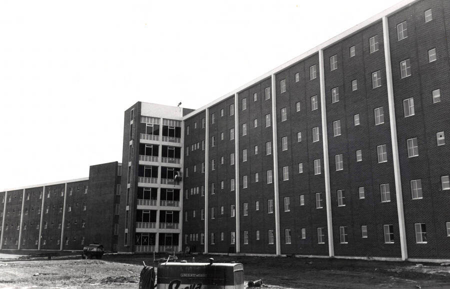 1965 photograph of the Willey Wing of the Wallace Residence Center under construction. [PG1_129-a]