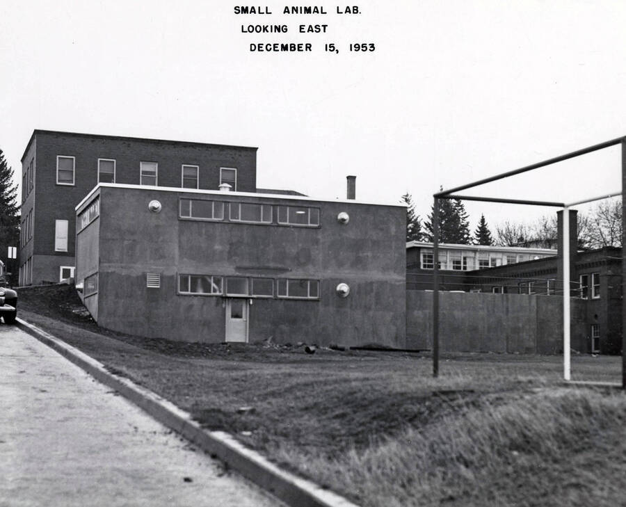 Small Animal Research Laboratory, University of Idaho. Construction. [156-6]