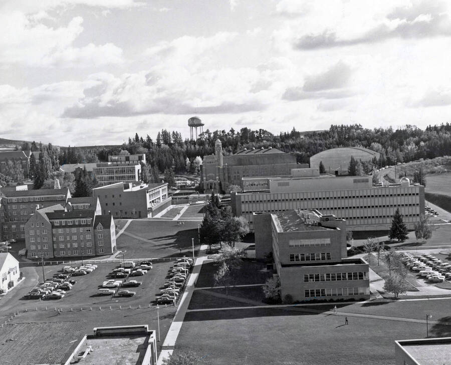 University of Idaho campuses, panoramic view from Gault/Upham south; Field House, Memorial Gym, Physical Science, Agricultural Science, Faculty Office Complex, University Classroom Center. [2-43]