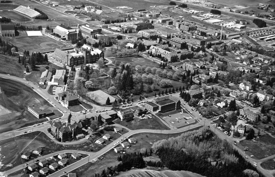 University of Idaho campuses, oblique aerial view. [3-3]