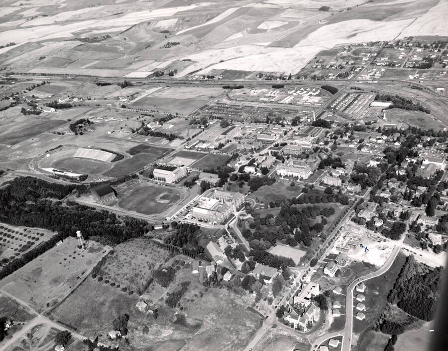 1951 photograph of University of Idaho campus. Aerial view shows both Neale Stadium and the baseball diamond. [PG1_003-30]