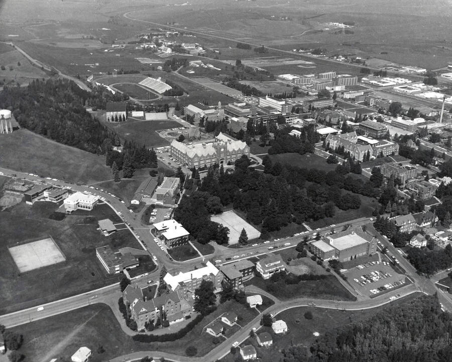 1967 photograph of University of Idaho campus. Aerial view shows New Greek on the left. [PG1_003-35]