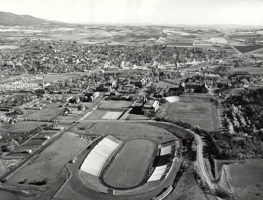 University of Idaho campuses, oblique aerial view. [3-43]