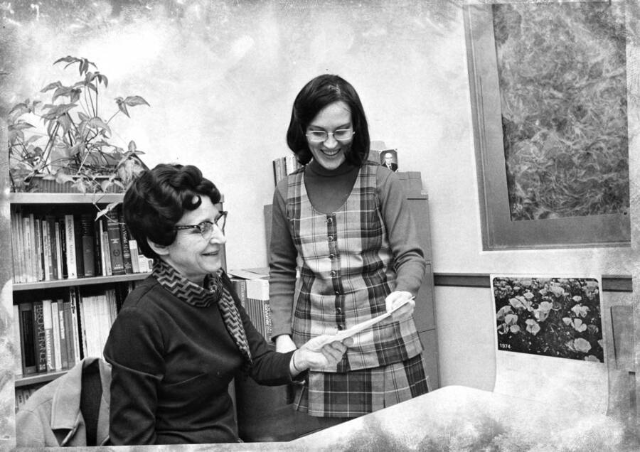 1974 photograph of Gifts. l-r: Florence Aller, Patricia Mooney, daughter of donors. [PG1_400-48]