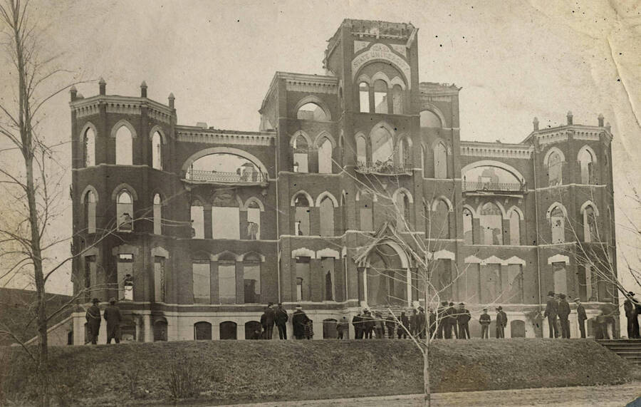 1906 photograph of Administration Building. View of the old administration Building after the fire. Donor: Mabel Wolf Sell. [PG1_51-25]