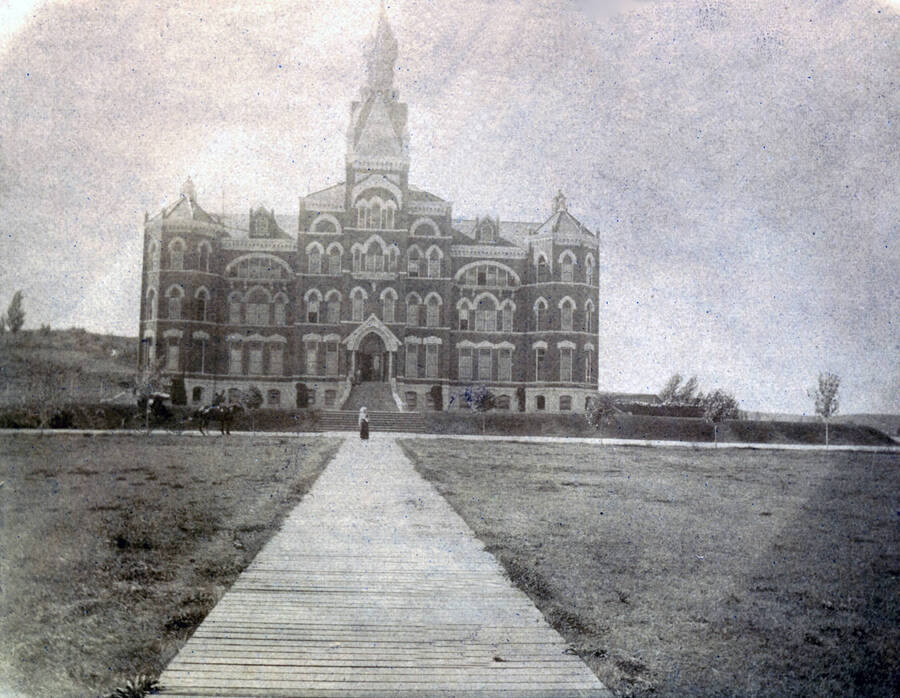 Administration Building, University of Idaho (1892-1906). [51-49]