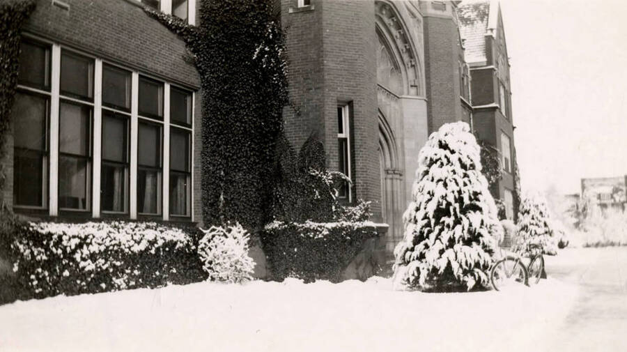 1955 photograph of Administration Building. View of winter. Donor: University Press of Idaho. [PG1_52-145]