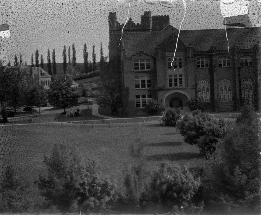 1915 photograph of Administration Building Located with copy negatives. [PG1_52-158]