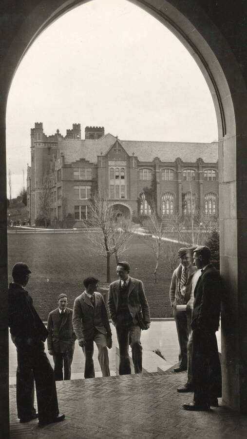1929 photograph of Administration Building. View from the Science entryway. [PG1_52-032]