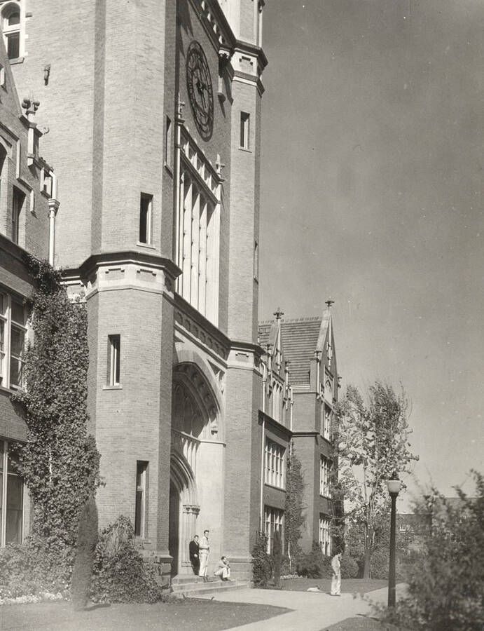 Administration Building, University of Idaho tower. [52-47]