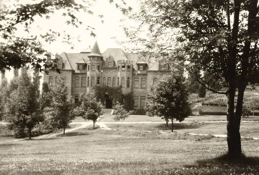 1903 photograph of Engineering Building. View from the Administration lawn. [PG1_56-26]
