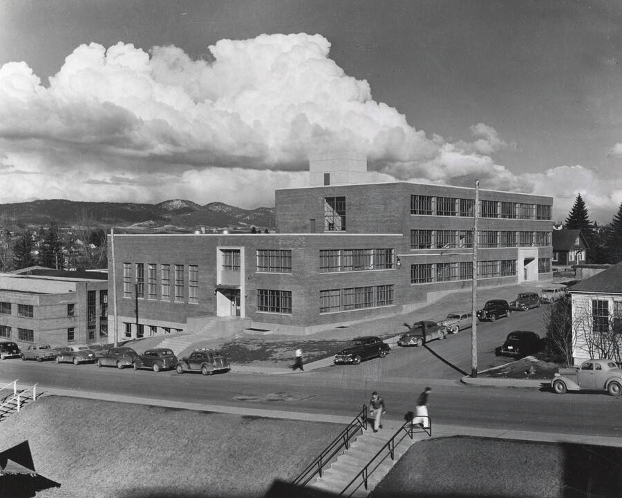 1951 photograph of Engineering Classroom Building. View of automobiles on streets. [PG1_57-08]