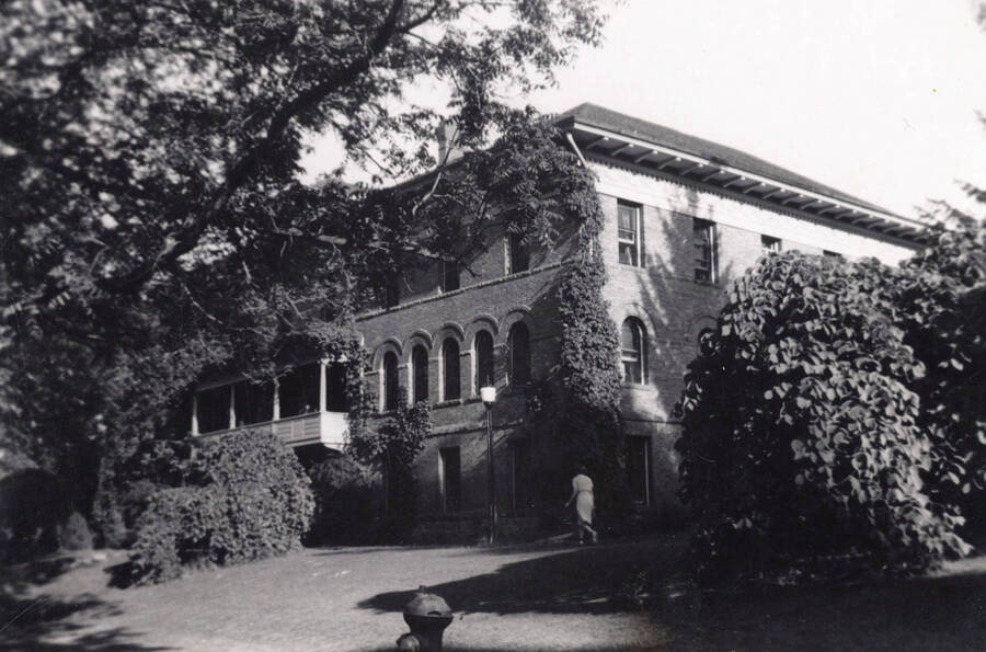 1920 photograph of Ridenbaugh Hall. View of northwest corner. [PG1_58-25]