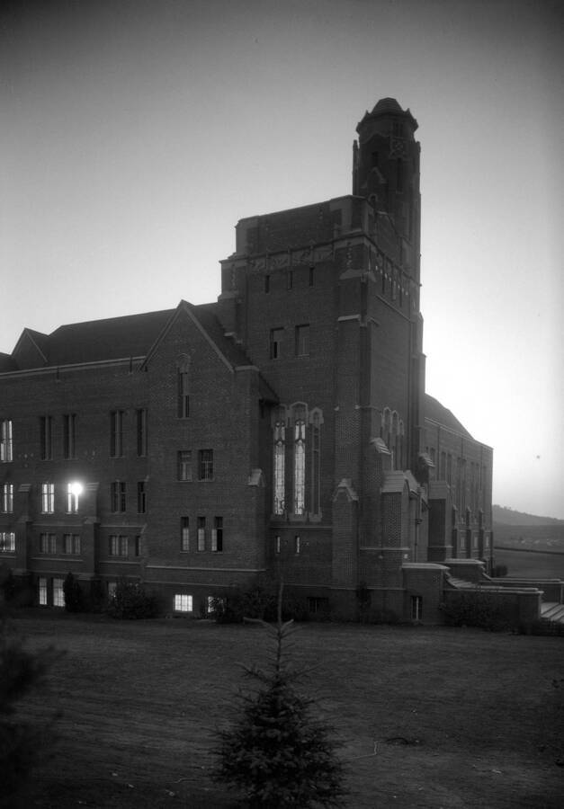 1950 photograph of Memorial Gymnasium. View of the northeast corner. [PG1_61-46]