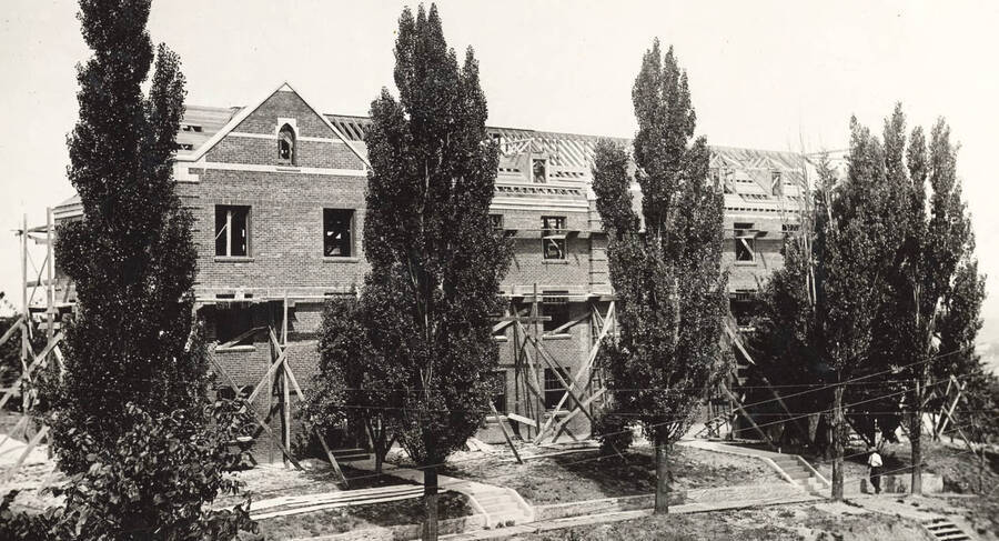 Lindley Hall, University of Idaho. Construction. [62-1]
