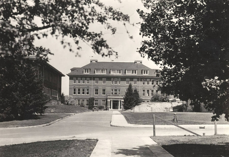 Morrill Hall, University of Idaho [66-5]