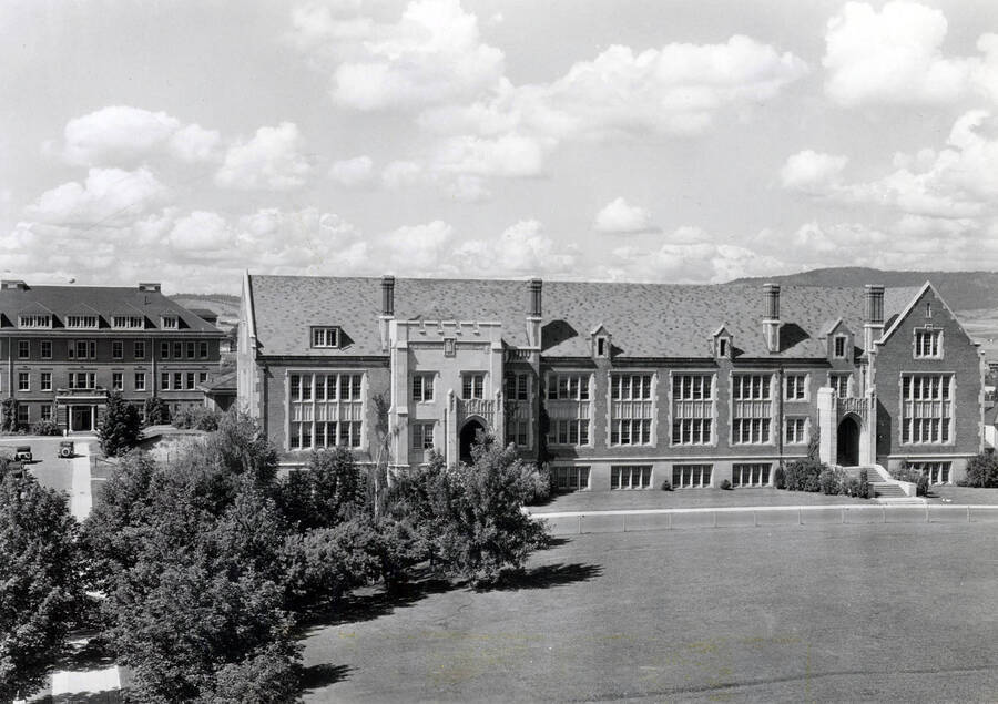 1930 photograph of Science Hall Renamed Life Sciences Building in 1964. View from the Administration lawn Morrill Hall on left.[PG1_067-27]