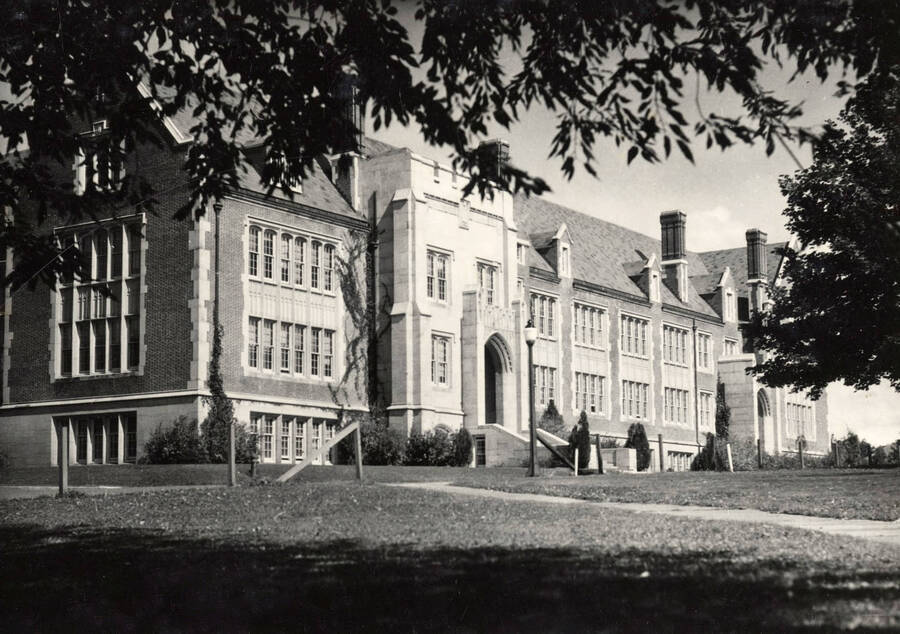 1930 photograph of Science Hall Renamed Life Sciences Building in 1964. View from the corner of University Ave. [PG1_067-29]