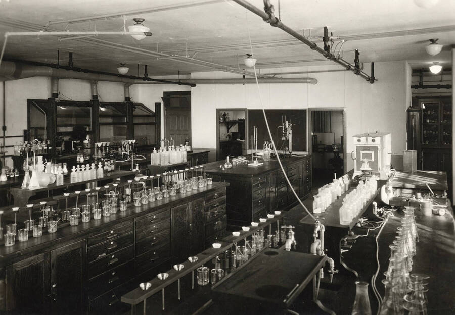 1927 photograph of Science Hall Renamed Life Sciences Building in 1964. View of the Chemistry laboratory. [PG1_067-41]