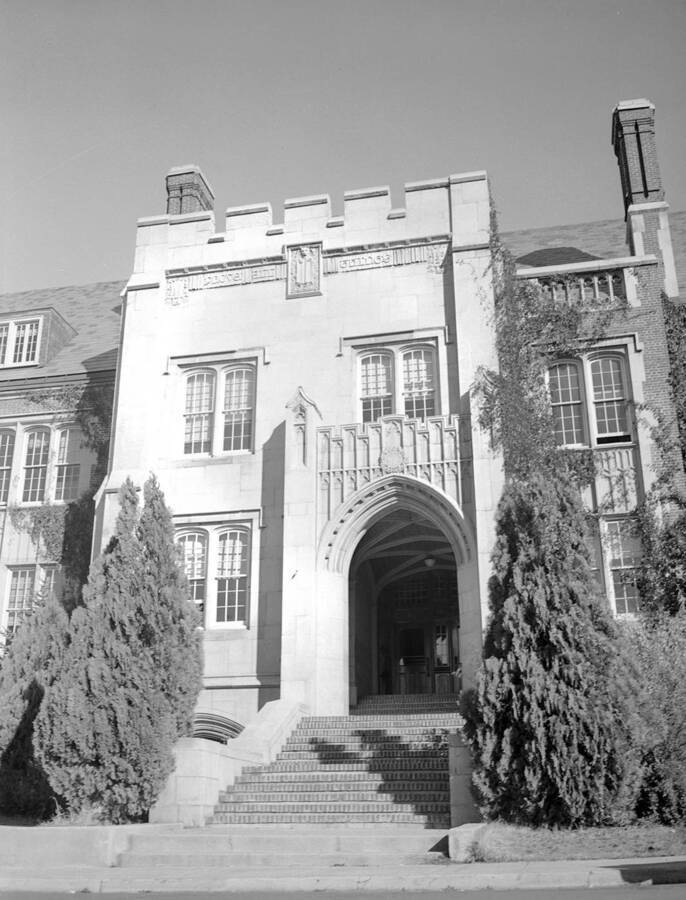 1945 photograph of Science Hall Renamed Life Sciences Building in 1964. The relief 'Prove all Things' may be seen over the entrance. [PG1_067-51]