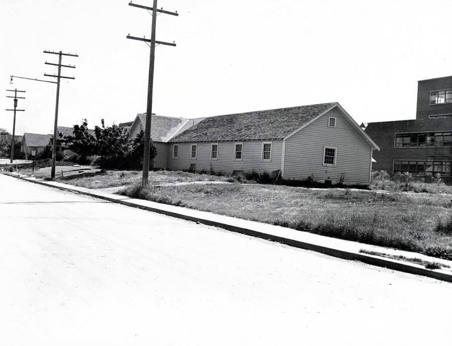 1955 photograph of Campus Club. View from the street . [PG1_072-07]