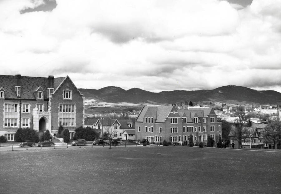Infirmary, University of Idaho and campuses scene. [74-18]