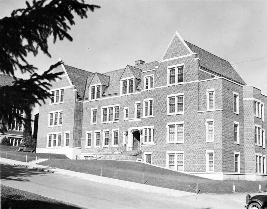 1937 photograph of Infirmary. View from Hello Walk.[PG1_074-41]
