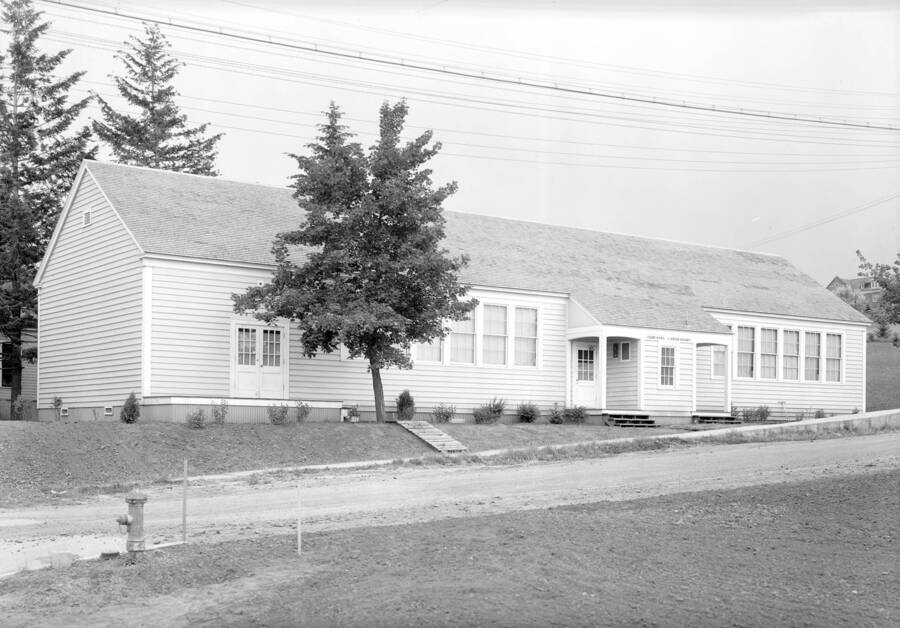 1941 photograph of Forestry Laboratory. At the new location, landscaping not finished. [PG1_078-05]