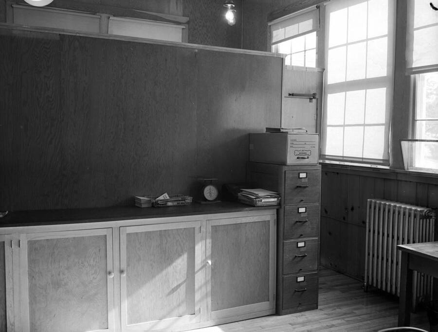 1935 photograph of University Classroom Building. View of the Journalism Office. [PG1_082-6a]