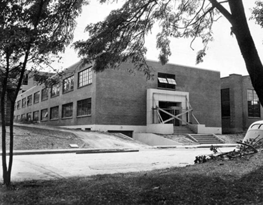 1950 photograph of Kirtley Engineering Laboratory. View of the nearly completed construction. [PG1_084-24]