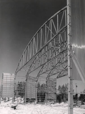 1948 photograph of the Field House under construction. Snow covers the ground.