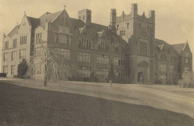 1915 photograph of Administration Building Print signed 'In memory of Idaho, Florence E. Pratt'. Donor: Ena Blodgett.