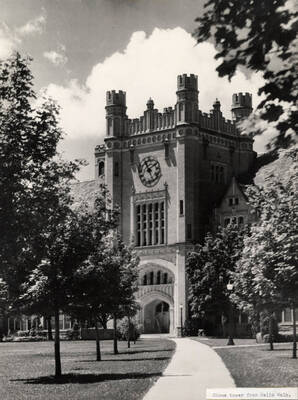 1933 photograph of Administration Building. View of clock tower from Hello Walk.