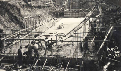 1928-04-20 photograph of Memorial Gymnasium. View of construction.