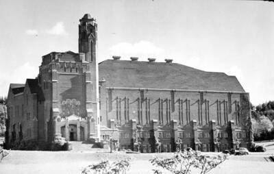 1928 photograph of Memorial Gymnasium. View from across the street.