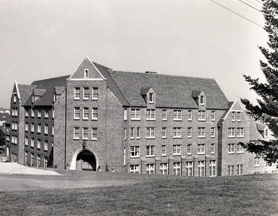 1936 photograph of Willis Sweet Hall. View from the corner of Idaho and Line streets.