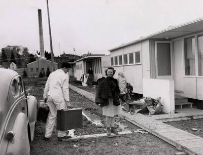 1946 photograph of Park Village. Residents move in to their new homes.