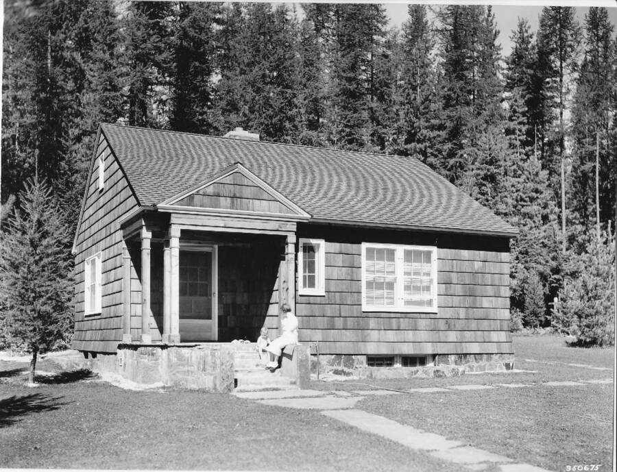 This cottage served as the field lab at Priest River and was used by personnel as living facilities later on.