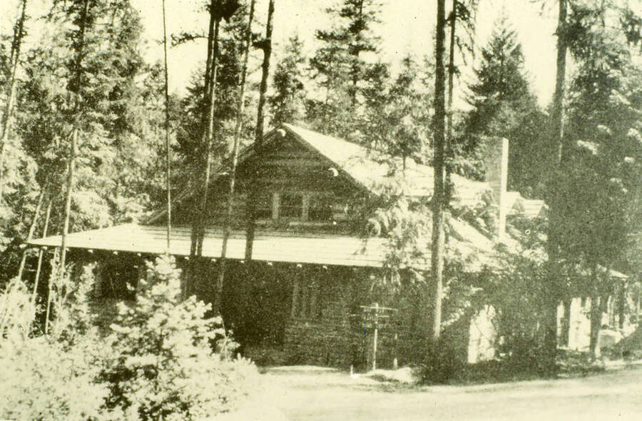 Exterior view of the completed lodge at Heyburn State Park.