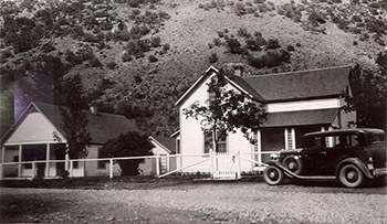 item thumbnail for Indianola Ranger Station