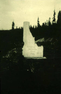 The front view of the Heyburn State Park entrance sign. The sign reads: 'Entering Heyburn State Park'.