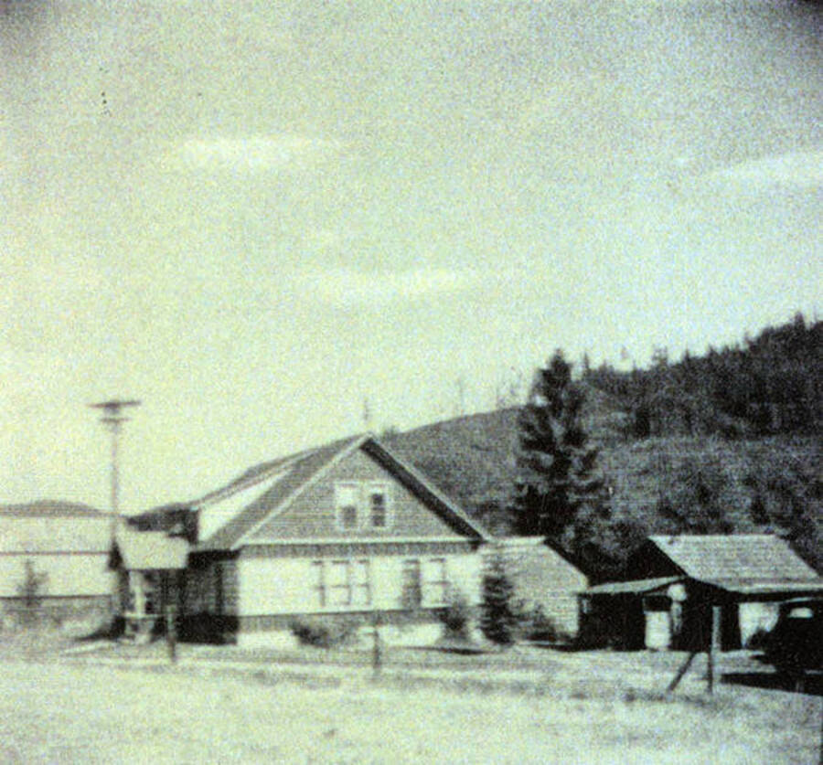 The old house on the far right was where the Miller family lived from 1929 to 1932.